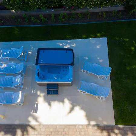 Brand New, Modern House With A Jacuzzi Prázdninový dům Privlaka (Zadar)