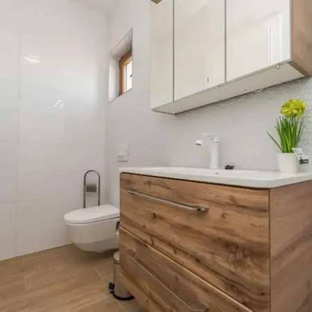 Brand New, Modern House With A Jacuzzi Privlaka (Zadar)